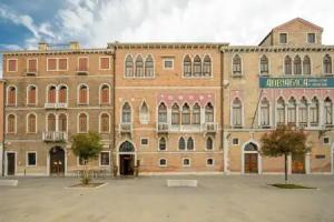 Palazzo Veneziano, Venice