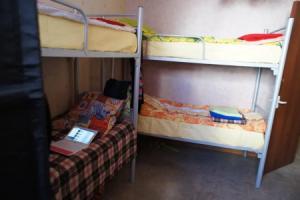 MneNaSutki na Bratislavskoy Living Quarters, Moscow
