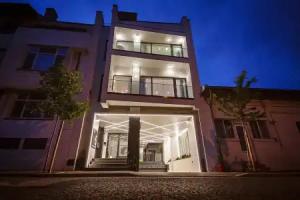 No 6 Apartments, Constantza