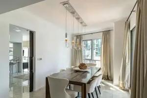 Gorgeous 3 bed at Burj Residences Apartments, Dubai