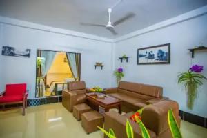Moloppor Villa, Battambang