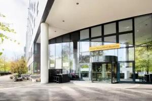 voco DUSSELDORF SEESTERN by IHG, Dusseldorf