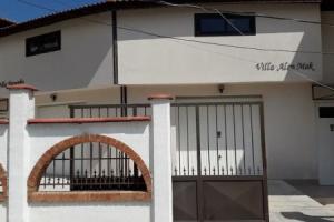 Villa Trayanka, Saints Constantine and Helena