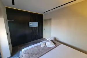 La Mirage Suites & Apartments, Tirana