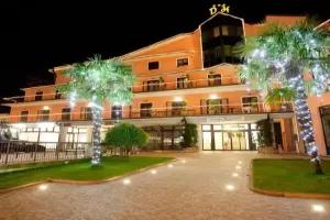 Demy Hotel, Aulla