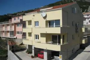 Apartments Zelic Tucepi, Tucepi