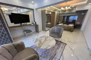 Alp Ateş Suit Guest house, Kuecuekkuyu