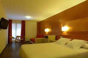 Hotel Carmen, Roses