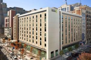 Home2 Suites by Hilton Philadelphia Convention Center, Philadelphia