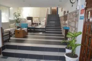 Tunc Otel, Ayvalik