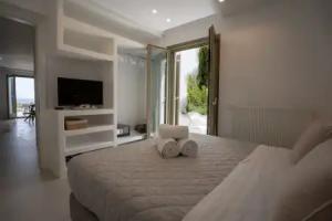 Luxury Paradise Villa Odyssey In Paros, Drios