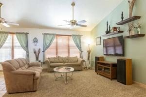 1457 Gilbert Hotel, Chandler