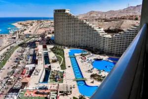Porto Sokhna Pyramids Apartments Sea view by HTT Families Only شقق بورتو السخنه بيراميدز للعائلات فقط, Ain Sokhna