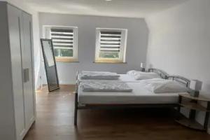 Ferienwohnung mit Balkon und Garten OG Apartments, Flensburg