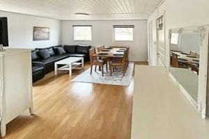 4 Person Holiday Home in Sodertalje-by Traum, Soedertaelje