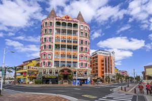 &Monde. Okinawa Arena Condominium Apartments, Okinawa City