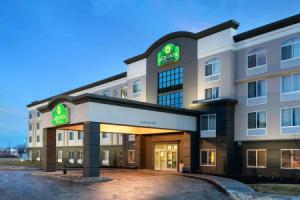 La Quinta Inn & Suites by Wyndham Airport Downtown, Omaha