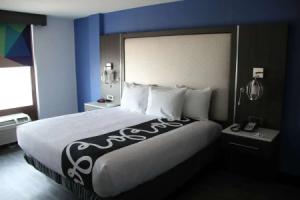 Executive Residency by Best Western Denver Stapleton Apartments, Aurora