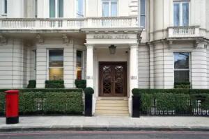 Ashburn Hotel, London