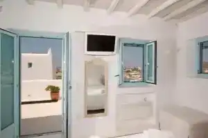 Villa Danelina, Ornos