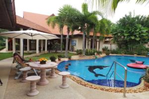 Luxury Private Villa In A Stunning Locationpool, Ban Pong