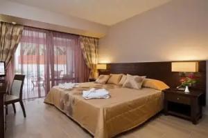 Kronos Hotel, Platanias