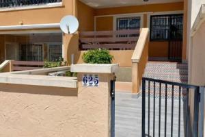 Belvilla by OYO Bungalow, Torrevieja