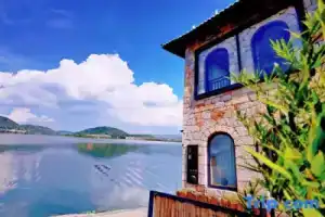 Waterside Beautiful villa, Dali