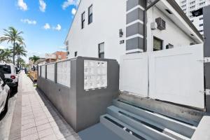 Hobe Lofts by DesignedVR Apartments, Hollywood