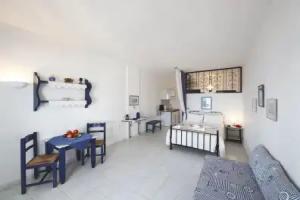 Sea View Studios, Syros Island