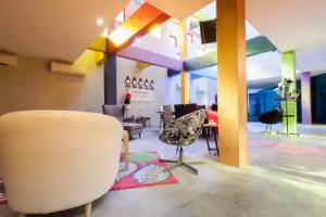 Behind The Scene Hotel Club at Samui, Chaweng Beach
