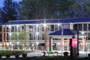 Clarion Pointe Biltmore Village, Asheville