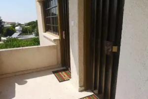 Christos Apartments, Inia