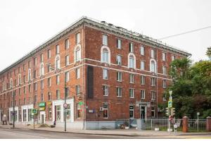 Apartments on Selskohozaystvennaya street, Moscow
