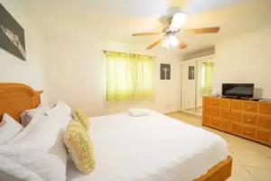 Garden Condos 40, 1br Apt In Strip! Guest Ok, Sosua