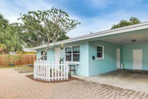 Sarasota Duplex in Gillespie Park: 1 Mi to Dtwn! Tourist base, Sarasota