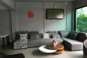 Chalong Sea Breeze, Chalong