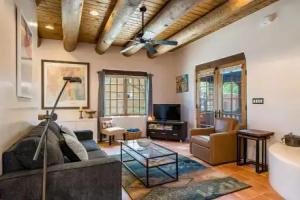 Deseo de by Kokopelli Property Management Tourist base, Santa Fe