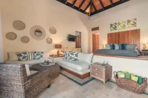 Tropical Villa With Pool at Green Village B843, Punta Cana