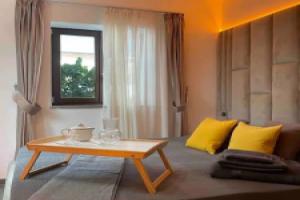 Exclusive 2-Bed Villa 5 min to Colosseum, Rome