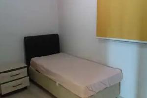 Babylon Apart, Bandirma
