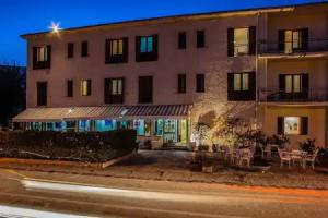 Hotel Sandalyon, San Teodoro