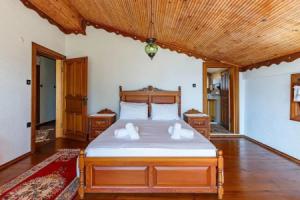 Lake Sapanca Breathtaking Private Villa Retreat, Izmit
