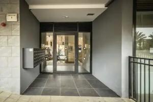 Cozy Nest Apartment with balcony, Haifa