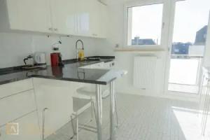 Modern Chic 2BR Apt W Balc close 2 cntr Apartments, Luxembourg