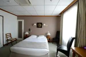 Hôtel Porte Mars Reims Gare Centre, Reims