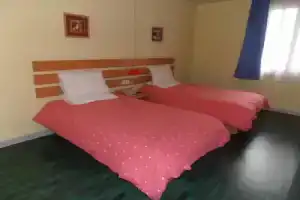 Home Inn Neo North Station Dinosaur Park Global Harbor, Changzhou