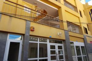 Mogan Beachfront apartment V&L, Taurito