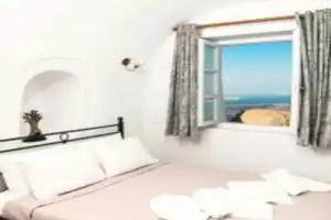Impeccable Double Bed Villa in Santorin, Imerovigli