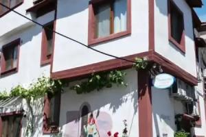 QMEYDANN Guest house, Ayvalik